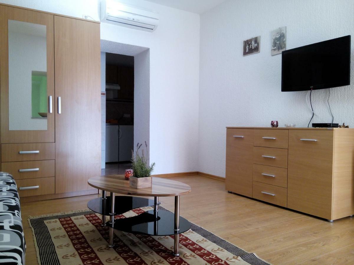 פרוי Apartments Villa Elda מראה חיצוני תמונה